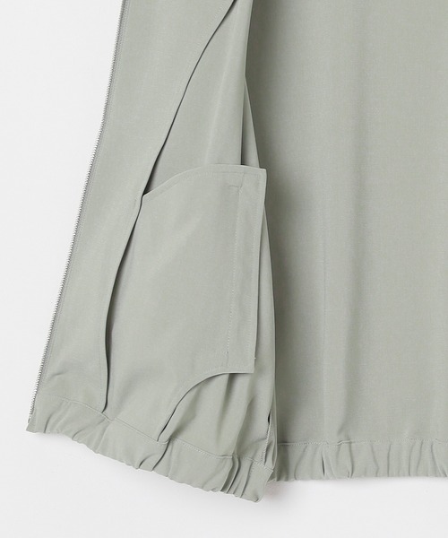 GLACIER lusso(グラシアルッソ)の「8分袖ドルマンブルゾン(ブルゾン・レディース・アイボリー/ブラック/カーキ/グレイッシュベージュ・S/M/L/LL)」の6枚目の写真