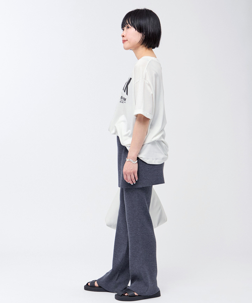 AP STUDIO（エーピーストゥディオ）の「【OFF DUTY】NEW YORK OVERSIZED TEE（Tシャツ/カットソー・レディース・チャコールグレー/ホワイト・FREE）」の17枚目の写真