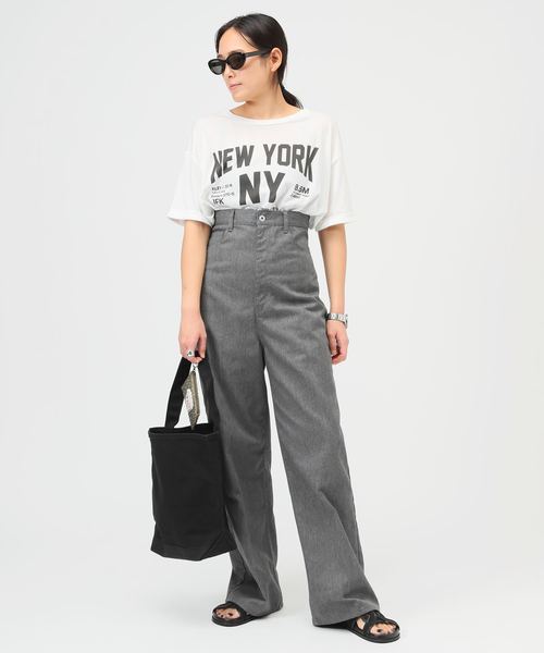 AP STUDIO（エーピーストゥディオ）の「【OFF DUTY】NEW YORK OVERSIZED TEE（Tシャツ/カットソー・レディース・チャコールグレー/ホワイト・FREE）」の20枚目の写真