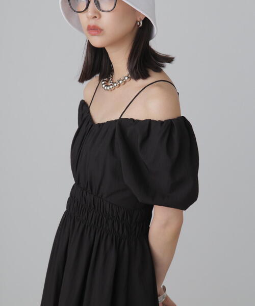 FREE'S MART(フリーズマート)の「◆2WAYオフショルボリュームスリーブワンピース(ワンピース・レディース・ブラック/ホワイト/ライトグリーン・SMALL/MEDIUM)」の7枚目の写真