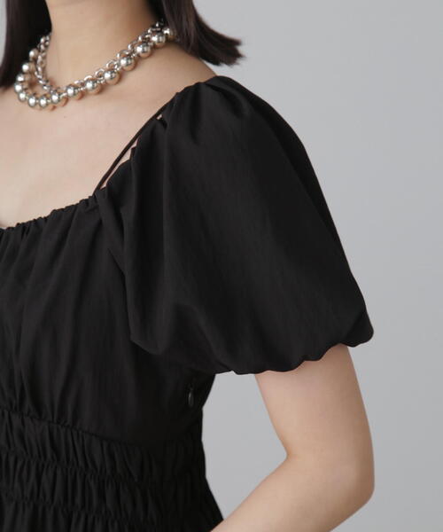 FREE'S MART(フリーズマート)の「◆2WAYオフショルボリュームスリーブワンピース(ワンピース・レディース・ブラック/ホワイト/ライトグリーン・SMALL/MEDIUM)」の12枚目の写真