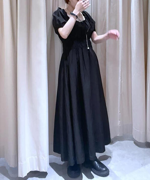 FREE'S MART(フリーズマート)の「◆2WAYオフショルボリュームスリーブワンピース(ワンピース・レディース・ブラック/ホワイト/ライトグリーン・SMALL/MEDIUM)」の19枚目の写真