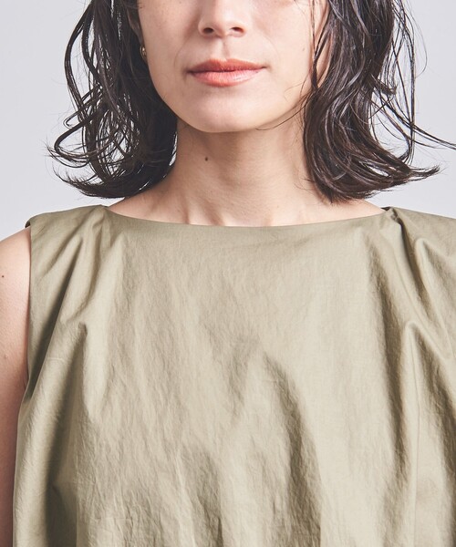 UNITED ARROWS(ユナイテッドアローズ)の「バルーン ノースリーブ ブラウス(シャツ/ブラウス・レディース・ブラック/ホワイト/オリーブ・FREE)」の17枚目の写真