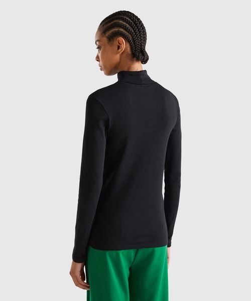 BENETTON (UNITED COLORS OF BENETTON)(ベネトンユナイテッドカラーズオブベネトン)の「ブランドロゴ刺繍入りモックネック長袖カットソー(Tシャツ/カットソー・レディース・ブラック/ネイビー/ホワイト・SMALL/X-SMALL)」の8枚目の写真