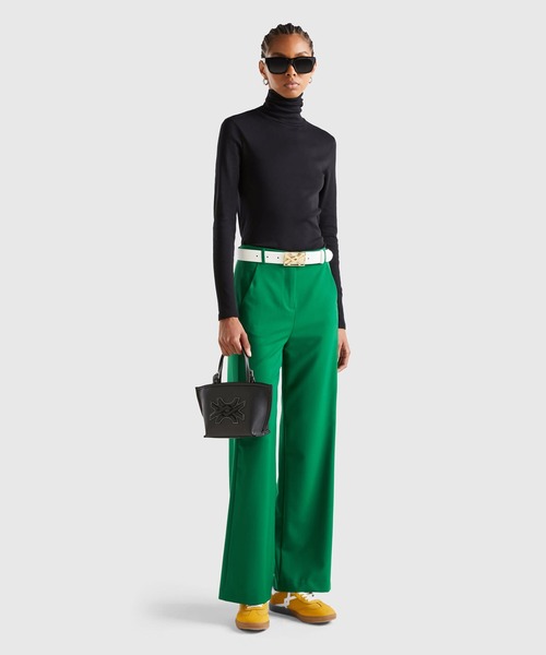 BENETTON (UNITED COLORS OF BENETTON)(ベネトンユナイテッドカラーズオブベネトン)の「ブランドロゴ刺繍入りモックネック長袖カットソー(Tシャツ/カットソー・レディース・ブラック/ネイビー/ホワイト・SMALL/X-SMALL)」の9枚目の写真