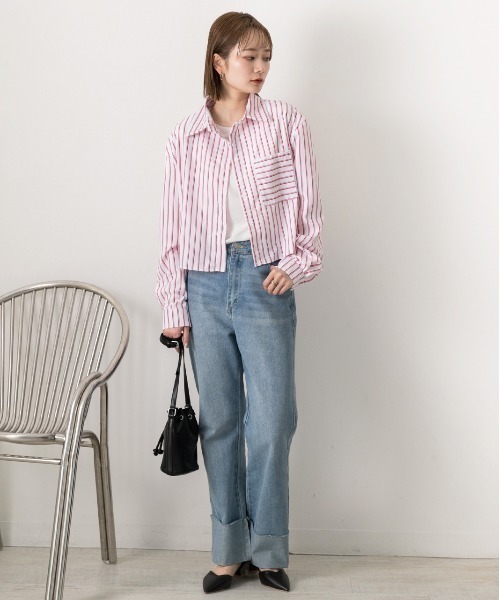 ad thie(アドティエ)の「ポケット付き ストライプ ショート丈シャツ(シャツ/ブラウス・レディース・ホワイト×ブルー/ホワイト×レッド/ホワイト×ネイビー/サックスブルー系・FREE)」の5枚目の写真
