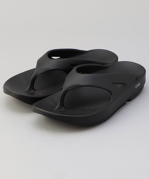 OOFOS（ウーフォス）の「OOFOS/ウーフォス Ooriginal/ウーオリジナル（サンダル・メンズ・ブラック/オリーブ/グレー・8/9/7）」の4枚目の写真