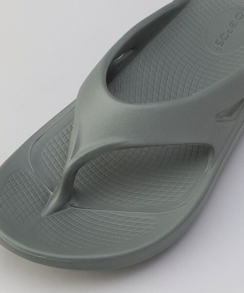 OOFOS（ウーフォス）の「OOFOS/ウーフォス Ooriginal/ウーオリジナル（サンダル・メンズ・ブラック/オリーブ/グレー・8/9/7）」の11枚目の写真