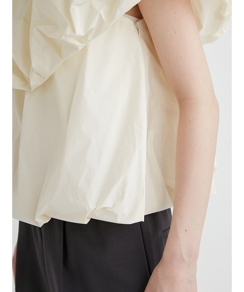 emmi（エミ）の「eco 2wayギャザードッキングブラウス（シャツ/ブラウス・レディース・ブラック/オフホワイト・FREE）」の10枚目の写真