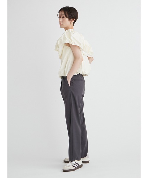 emmi（エミ）の「eco 2wayギャザードッキングブラウス（シャツ/ブラウス・レディース・ブラック/オフホワイト・FREE）」の15枚目の写真