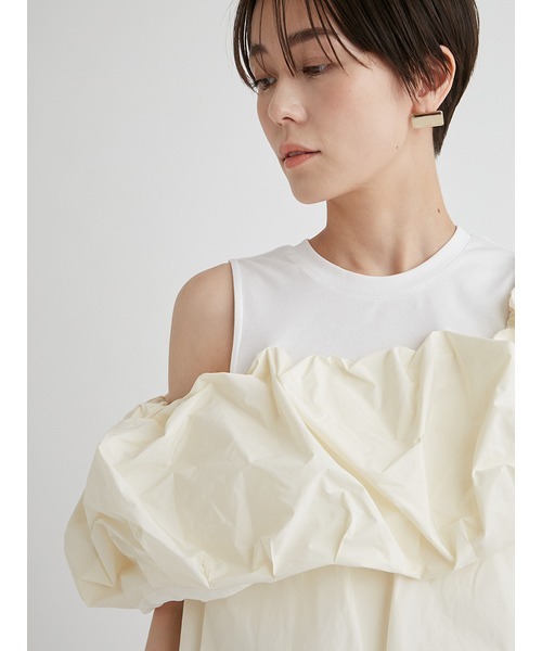 emmi（エミ）の「eco 2wayギャザードッキングブラウス（シャツ/ブラウス・レディース・ブラック/オフホワイト・FREE）」の8枚目の写真