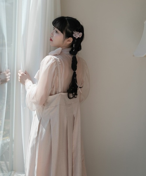 miolite（ミオライト）の「2WAY シアー パフスリーブ ボウタイ ブラウス miolite（シャツ/ブラウス・レディース・ピンクベージュ/グレー・M）」の7枚目の写真