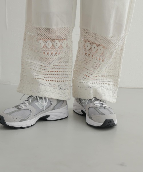 URBAN RESEARCH DOORS（アーバンリサーチドアーズ）の「NEW BALANCE　MR530（スニーカー・レディース・ブラック/グレー・23.5/24/24.5）」の5枚目の写真