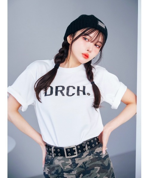 Darich(ダーリッチ)の「ボックスロゴTシャツ(Tシャツ/カットソー・レディース・ブラック/ベージュ/ホワイト・FREE)」の1枚目の写真