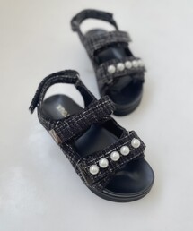 Feroux（フェルゥ）の「パールポイントツイード／キルティング サンダル（サンダル）」