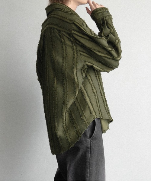 CASPER JOHN（キャスパージョン）の「Various loose shirts -stripe fringe-/バリアスルーズシャツ -ストライプフリンジ-（シャツ/ブラウス・メンズ・レッド/ブラック系その他/カーキ/ブラック/アイボリー・LARGE/MEDIUM/SMALL/X-SMALL）」の5枚目の写真