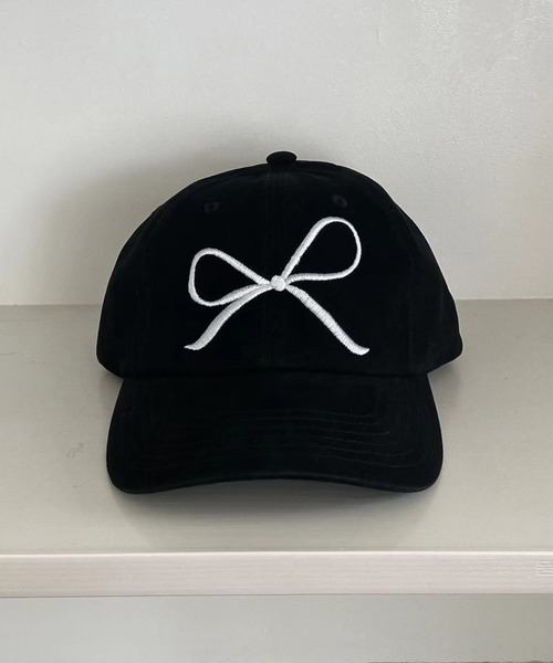 LAFFMO（ラフモ）の「リボン刺繍キャップ（キャップ・レディース・ブラウン/オフホワイト/ブルー/ブラック・F）」の2枚目の写真