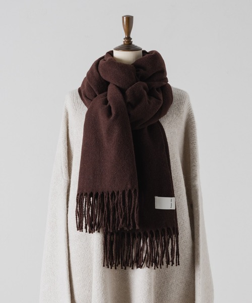 CASPER JOHN（キャスパージョン）の「Lamb wool100% muffler/ラムウール100%マフラー（マフラー・メンズ・ブラック/アイボリー/レッド/ブラウン・FREE）」の7枚目の写真