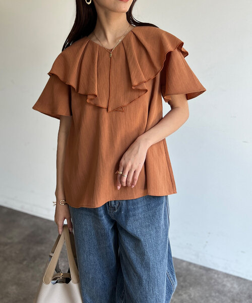 Chez toi（シェトワ）の「【大人かわいいが叶う】ネックフリルブラウス（シャツ/ブラウス・レディース・オレンジ/サックスブルー/ブラック/オフホワイト・FREE）」の12枚目の写真