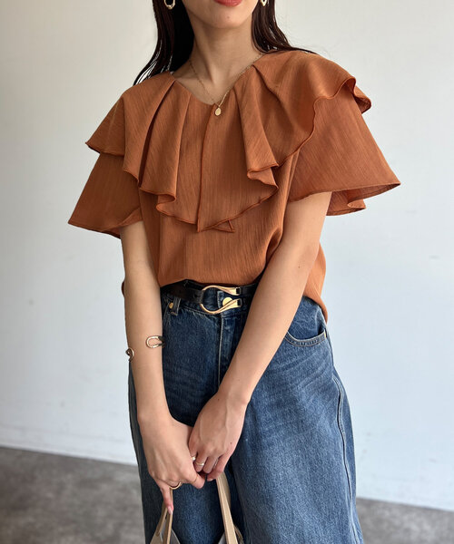 Chez toi（シェトワ）の「【大人かわいいが叶う】ネックフリルブラウス（シャツ/ブラウス・レディース・オレンジ/サックスブルー/ブラック/オフホワイト・FREE）」の16枚目の写真