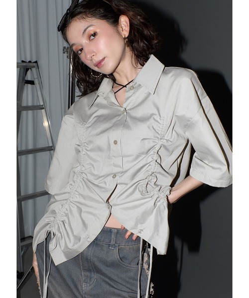 Adoon plain（アドーンプレーン）の「2wayギャザーシャツ/SS（シャツ/ブラウス・レディース・ライトグレー/ホワイト/ライトブルー/ライトイエロー・FREE）」の3枚目の写真