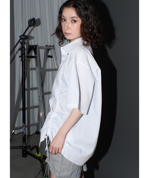 Adoon plain（アドーンプレーン）の「2wayギャザーシャツ/SS（シャツ/ブラウス・レディース・ライトグレー/ホワイト/ライトブルー/ライトイエロー・FREE）」の6枚目の写真