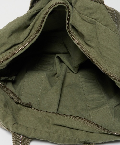ALL RUNS(オールランズ)の「【26SS再入荷】フランスタイプパラシュートバックロゴ S(ボストンバッグ・メンズ・カーキ/オリーブ・FREE)」の11枚目の写真