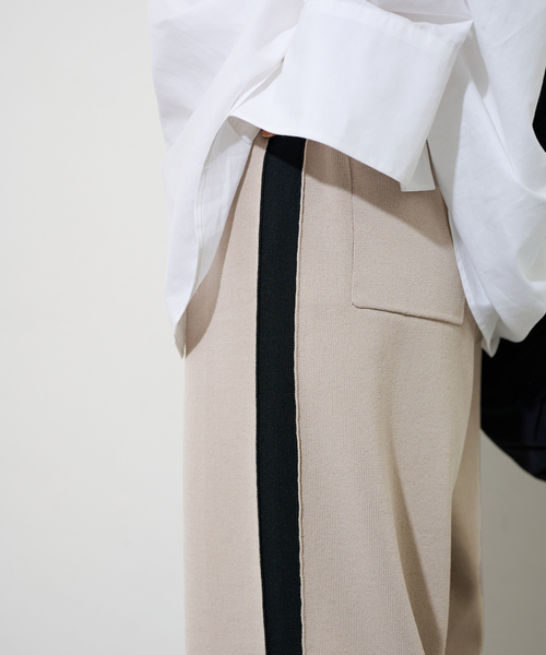 JOURNAL STANDARD（ジャーナルスタンダード）の「《追加》ウォッシャブルトラックパンツ（その他パンツ・レディース・グレー/ブラック・FREE）」の4枚目の写真