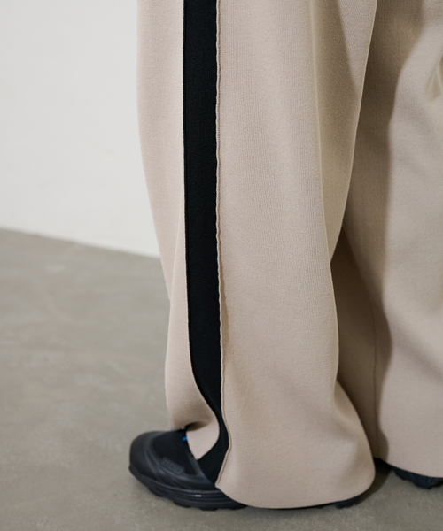 JOURNAL STANDARD（ジャーナルスタンダード）の「《追加》ウォッシャブルトラックパンツ（その他パンツ・レディース・グレー/ブラック・FREE）」の3枚目の写真