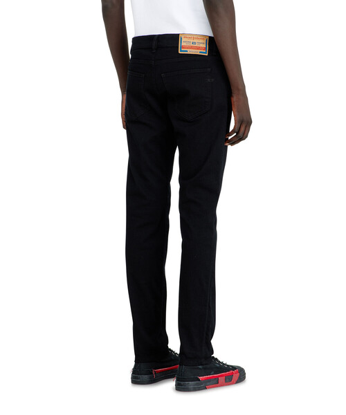 DIESEL（ディーゼル）の「メンズ デニム スリム 2019 D-STRUKT L.32（デニムパンツ・メンズ・ブラック・26inch/28inch/32inch/34inch/36inch/30inch）」の9枚目の写真
