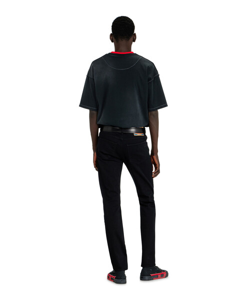 DIESEL（ディーゼル）の「メンズ デニム スリム 2019 D-STRUKT L.32（デニムパンツ・メンズ・ブラック・26inch/28inch/32inch/34inch/36inch/30inch）」の12枚目の写真