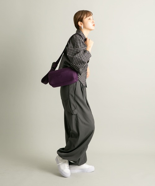 KBF（ケイビーエフ）の「スムースショルダーBAG（ショルダーバッグ・レディース・アイボリー/パープル/ネイビー・ONE）」の11枚目の写真