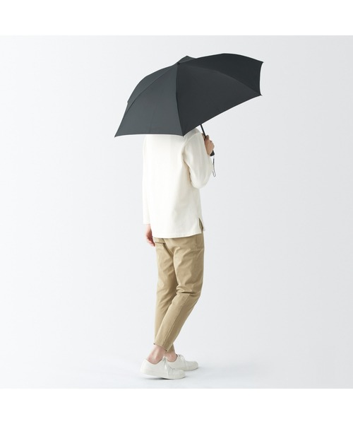 無印良品（ムジルシリョウヒン）の「晴雨兼用　２通りにたためる　折りたたみ傘（折りたたみ傘・レディース・ブラック/ネイビー・55cm）」の11枚目の写真