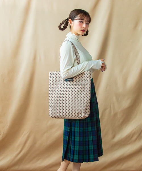 ACCOMMODE(アコモデ)の「レトロアソートトートバッグ(トートバッグ・レディース・ベージュ/パープル/ブルー・FREE)」の17枚目の写真