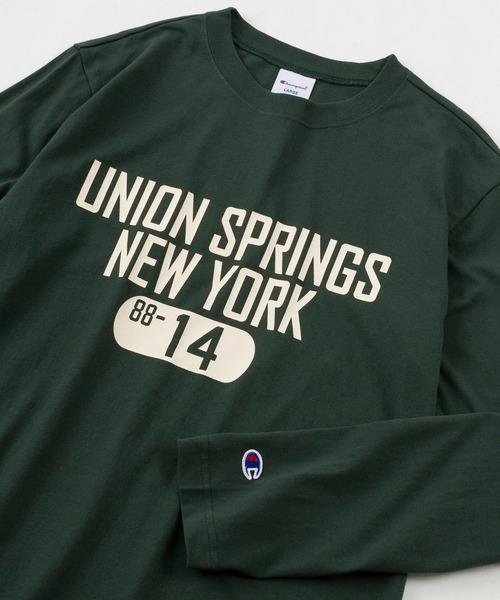 Champion(チャンピオン)の「【Champion/チャンピオン】UNION SPRINGS NY&MANTECA CALIFORNIA カレッジロゴプリント メンズベーシック ロングスリーブTシャツ/長袖Tシャツ(Tシャツ/カットソー・メンズ・グレー/ダークグリーン/オフホワイト/ホワイト/スミクロ/ネイビー・M/L/XL)」の5枚目の写真