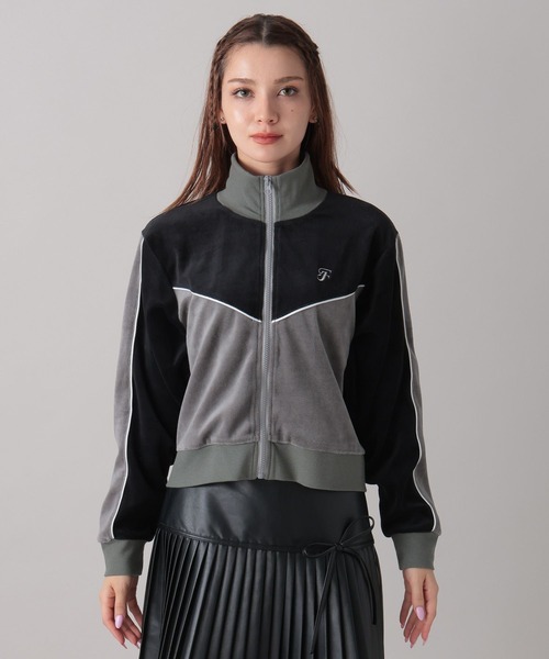 FOREVER 21（フォーエバー トゥエンティーワン）の「【2024FW】トラックベロアジャケット（ブルゾン・レディース・ブラック/ナチュラル/ブルー・FREE）」の22枚目の写真