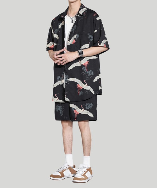 TOBEE(トゥビー)の「【Tobee】オープンカラー アロハシャツ/総柄シャツ&ショートパンツ セットアップ(シャツ/ブラウス・メンズ・ブラック/グリーン/ブルー/ホワイト・LARGE/X-LARGE/MEDIUM)」の5枚目の写真