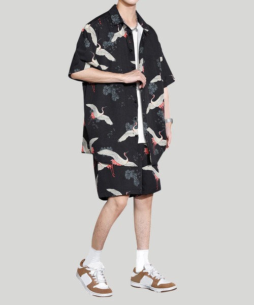 TOBEE(トゥビー)の「【Tobee】オープンカラー アロハシャツ/総柄シャツ&ショートパンツ セットアップ(シャツ/ブラウス・メンズ・ブラック/グリーン/ブルー/ホワイト・LARGE/X-LARGE/MEDIUM)」の7枚目の写真