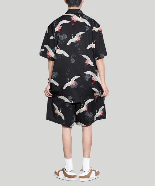 TOBEE(トゥビー)の「【Tobee】オープンカラー アロハシャツ/総柄シャツ&ショートパンツ セットアップ(シャツ/ブラウス・メンズ・ブラック/グリーン/ブルー/ホワイト・LARGE/X-LARGE/MEDIUM)」の8枚目の写真