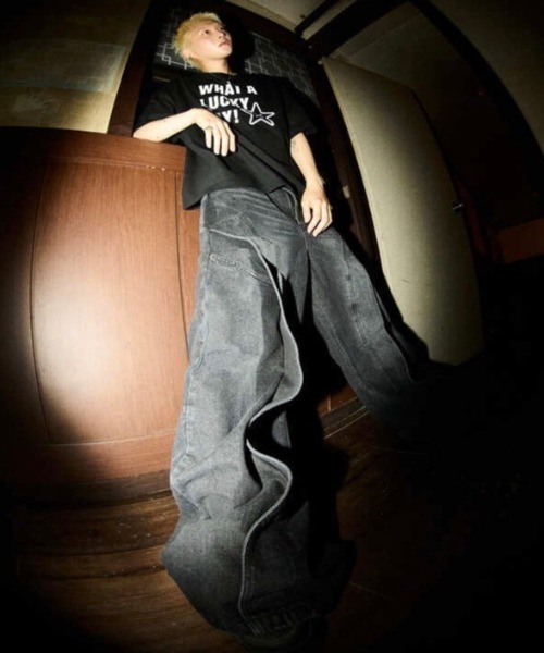 I FEEL LUCKY（アイフィールラッキー）の「韓国ブランド I FEEL LUCKY アイフィールラッキー Wide flare placket pants ワイドフレアプラケットパンツ フレアデニムパンツ ブーツカットデニム ジーパン ジーンズ 韓国ファッション 韓国 ストリート ストリートファッション（デニムパンツ・メンズ・ブラック/ブルー・M/S）」の18枚目の写真