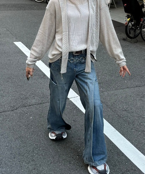 I FEEL LUCKY（アイフィールラッキー）の「韓国ブランド I FEEL LUCKY アイフィールラッキー Wide flare placket pants ワイドフレアプラケットパンツ フレアデニムパンツ ブーツカットデニム ジーパン ジーンズ 韓国ファッション 韓国 ストリート ストリートファッション（デニムパンツ・メンズ・ブラック/ブルー・M/S）」の20枚目の写真