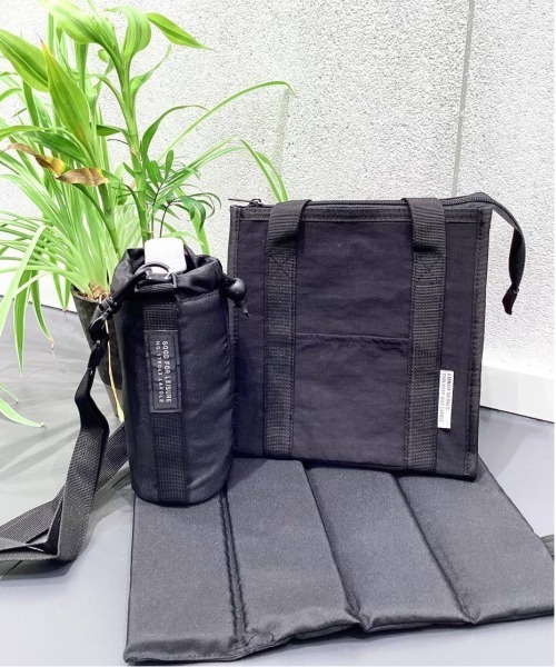 LAKOLE(ラコレ)の「保冷ボトルホルダー / 150565(水筒・レディース・ブラック/ベージュ/カーキ・FREE)」の5枚目の写真