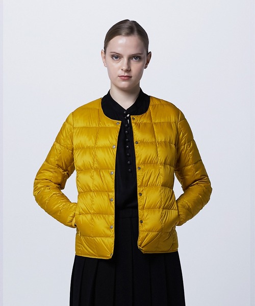 TAION(タイオン)の「【TAION(タイオン)】〈ウィメンズ〉ベーシック クルーネックボタン インナーダウンジャケット(ダウンジャケット/コート・レディース・ネイビー/オレンジ/オフホワイト/ネイビー系6/カーキ/チャコールグレー/ミント/サンドベージュ/ライトグレー/グレー/ダークネイビー/ブラック/チョコ/モカ/チャコール/オリーブ/ベージュ/レオパード/レモンイエロー/ダークオリーブ/キャメル/ダークグリーン/ベージュ系5・XL/L/2XL/M/S)」の20枚目の写真