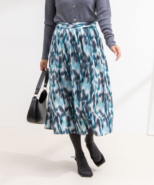 NOLLEY’S（ノーリーズ）の「ウォッシャブルボカシプリントタック＆ギャザースカート（スカート・レディース・ブルー系その他7/パープル系その他3・36/38）」の3枚目の写真