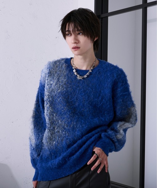 Ellno Loset(エルノロゼット)の「ウールブレンドニュアンスシャギーニット(ニット/セーター・メンズ・ブラック/グレー/ブルー・SMALL/MEDIUM/LARGE)」の3枚目の写真