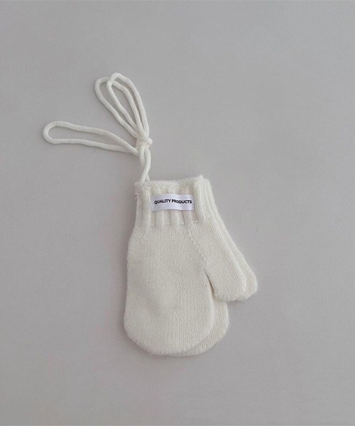 aimoha(アイモハ)の「【aimoha-KIDS-】ニット編み手袋(手袋・キッズ・ホワイト/オフホワイト/ブラック/グレー/チョコ/グリーン/ブルー/パープル/ピンク/レッド・FREE)」の1枚目の写真