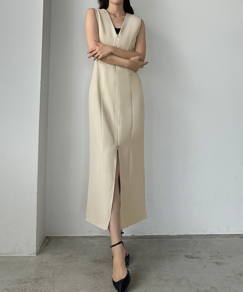 Louere（ルエレ）の「フロントダブルジップIラインジャンパースカート[高身長サイズMT/低身長サイズS有り]（ジャンパースカート・レディース・ブラック/アイボリー/ネイビー/ダークグレー/ベージュ系その他・MT/X-LARGE/LARGE/MEDIUM/SMALL）」の19枚目の写真