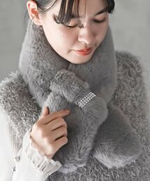 グレーと黒のストライプファーマフラー グレーと黒のストライプファーマフラー グレーと黒のストライプ