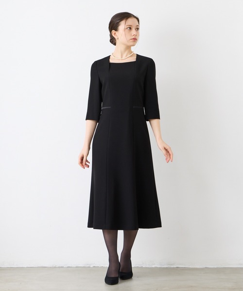 AIMER（エメ）の「【喪服・礼服】ウォッシャブル Vネックノーカラージャケット・前開きワンピース 2点セットブラックフォーマルアンサンブル（スーツセット・レディース・ブラック・7号/9号/11号/13号）」の17枚目の写真