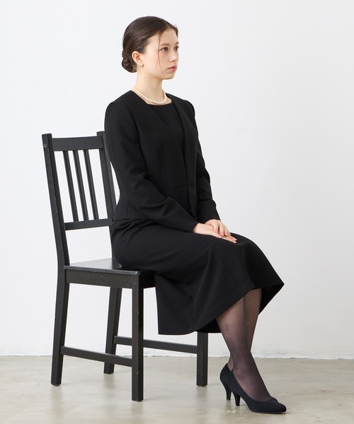 AIMER（エメ）の「【喪服・礼服】ウォッシャブル Vネックノーカラージャケット・前開きワンピース 2点セットブラックフォーマルアンサンブル（スーツセット・レディース・ブラック・7号/9号/11号/13号）」の18枚目の写真